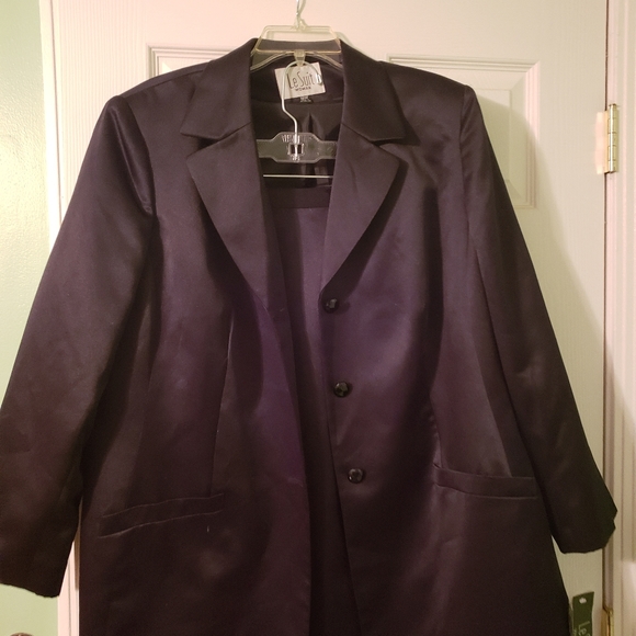 2 Piece Black Skirt Suit - Picture 2 of 4
